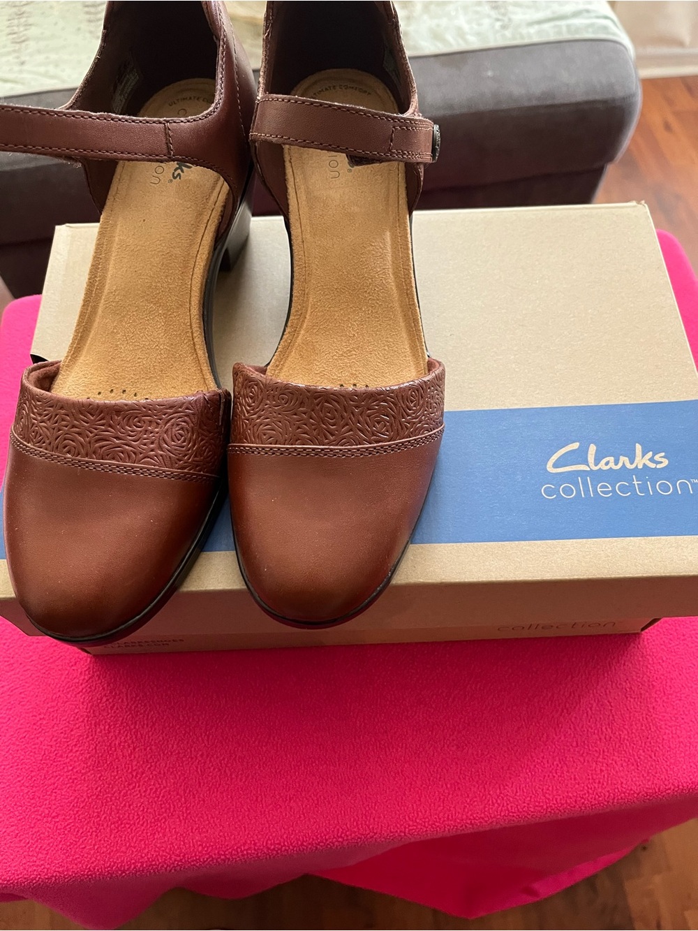 Clarks Brown Leather Mary Jane Heels with Embossed Toe
